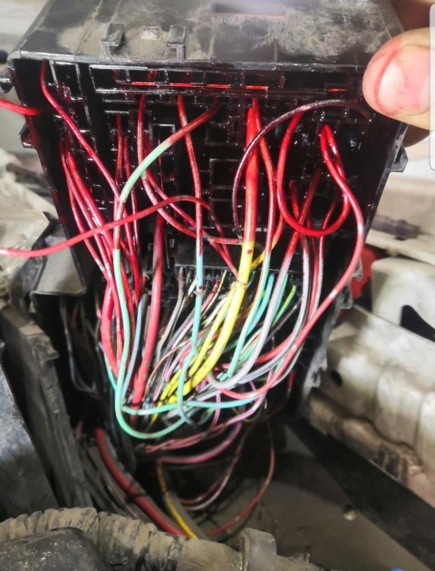 Каковы возможные причины и способы исправления ошибки P2507 в автомобиле Mazda 3