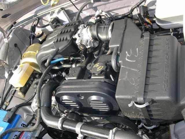 Как заменить свечи зажигания двигателя Chrysler в автомобиле Волга